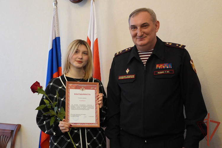 Росгвардейцы поздравили журналистов из Приволжья с Днем российской печати