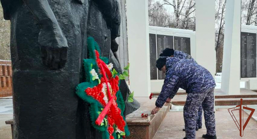 Мероприятия Росгвардии к 81-й годовщине победы в Сталинградской битве прошли на Урале