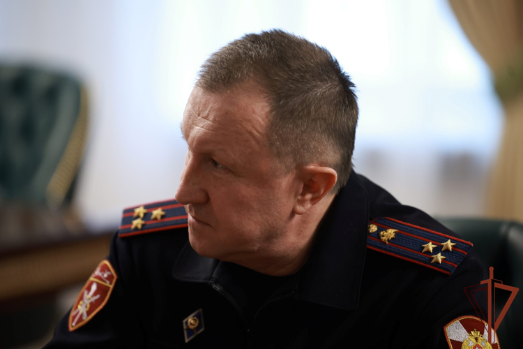 Замкомандующего Уральским округом представил нового руководителя тероргана Росгвардии губернатору Челябинской области