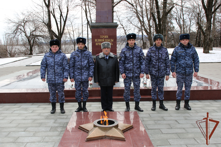 Мероприятия к годовщине победы советских войск в Сталинградской битве прошли на Северном Кавказе