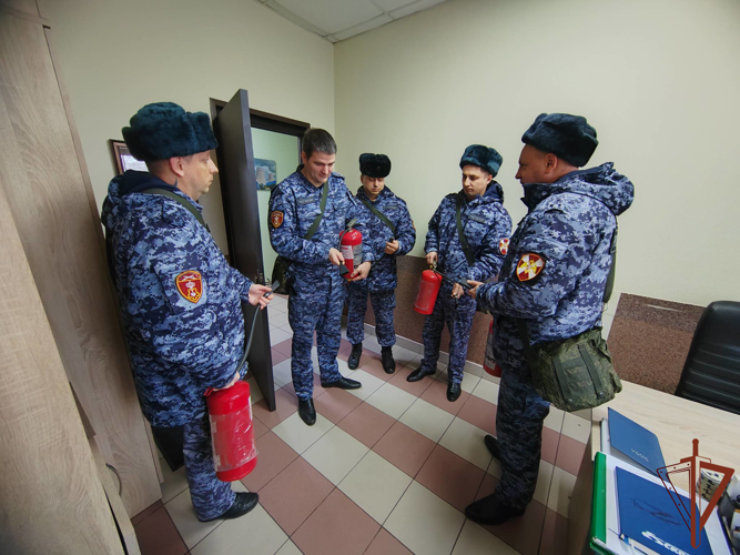 Росгвардия и МЧС провели совместную пожарно-тактическую тренировку в Калининграде