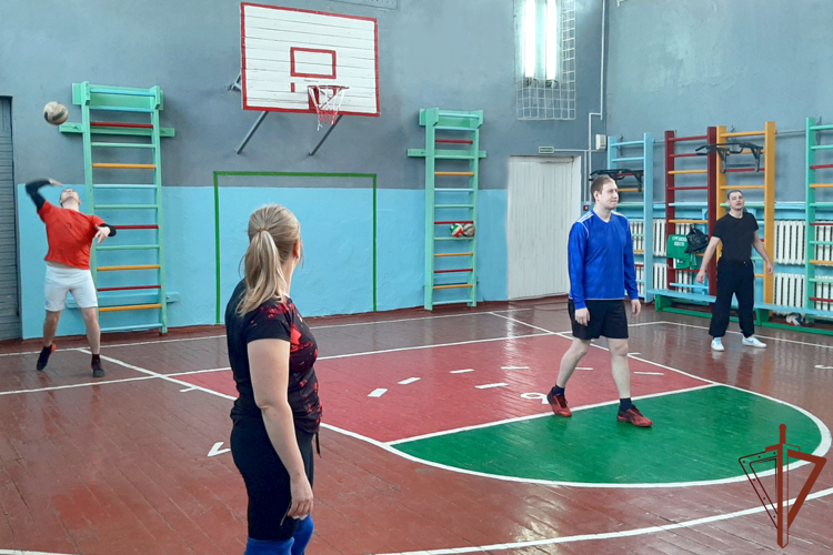 Патриотические мероприятия для подшефной молодежи провела Росгвардия на Урале