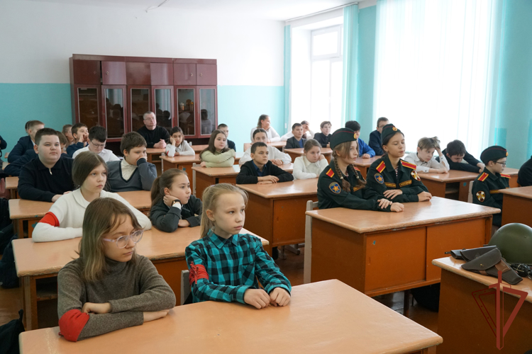 Росгвардейцы участвуют в акции «Прощание славянки» - марш, объединивший народы» в Приволжье