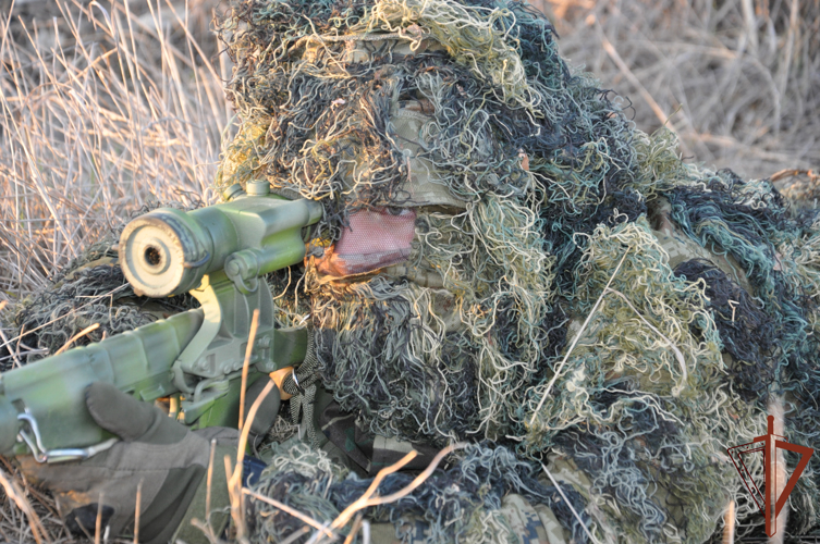 Военнослужащих подразделений оперативного назначения поздравили на Северном Кавказе