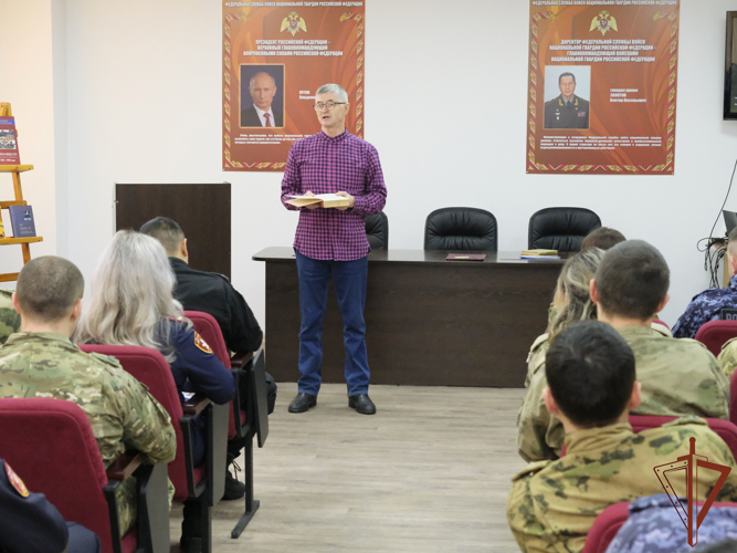 Росгвардейцы в Сибири присоединились к празднованию 81-й годовщины победы в Сталинградской битве