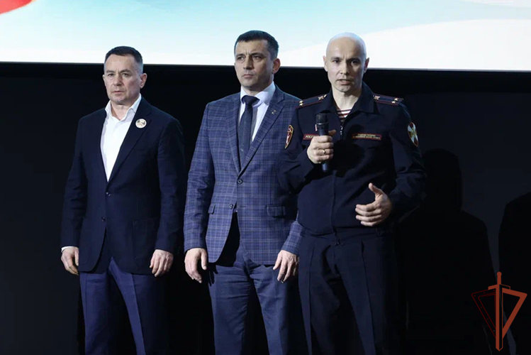 Всероссийские соревнования по самбо памяти сотрудника ОМОН прошли в Кузбассе