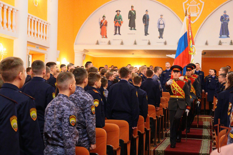 В память об офицере Росгвардии открыта парта героя в Пермском кадетском училище ведомства 