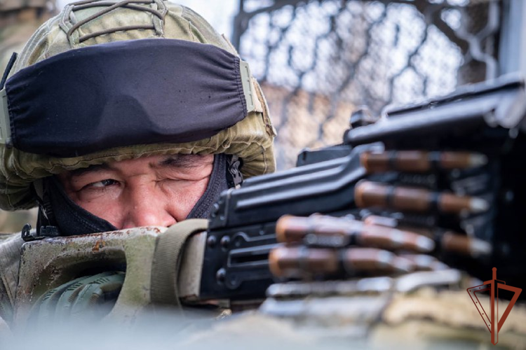 Династия росгвардейцев выполняет задачи на полях СВО (Видео) 