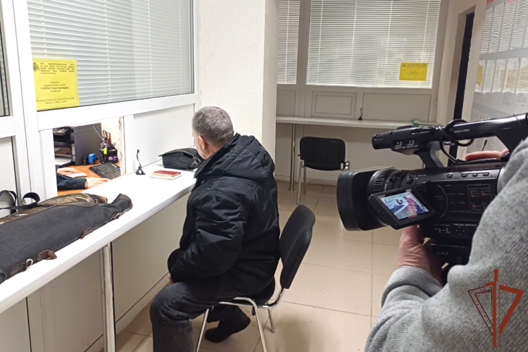 Мероприятия в честь 55-й годовщины службы госконтроля и лицензионно-разрешительной работы Росгвардии состоялись на Урале (видео)
