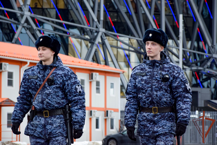 Росгвардейцы обеспечили безопасность матча Континентальной хоккейной лиги в Санкт-Петербурге