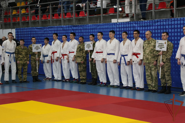Чемпионат Росгвардии по рукопашному бою стартовал в Нальчике