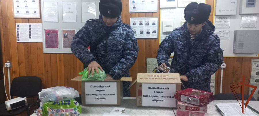 К акции «Своих не бросаем» присоединились представители Росгвардии и ветераны службы в Югре