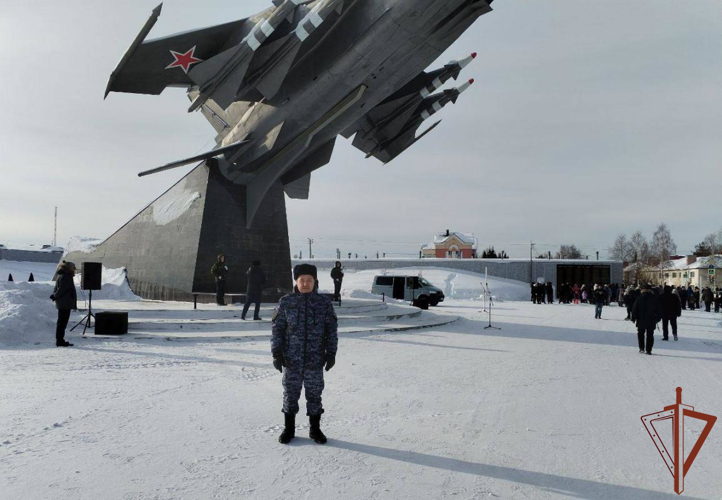 Росгвардейцы обеспечили безопасность праздничных мероприятий в честь Дня защитника Отечества на Урале