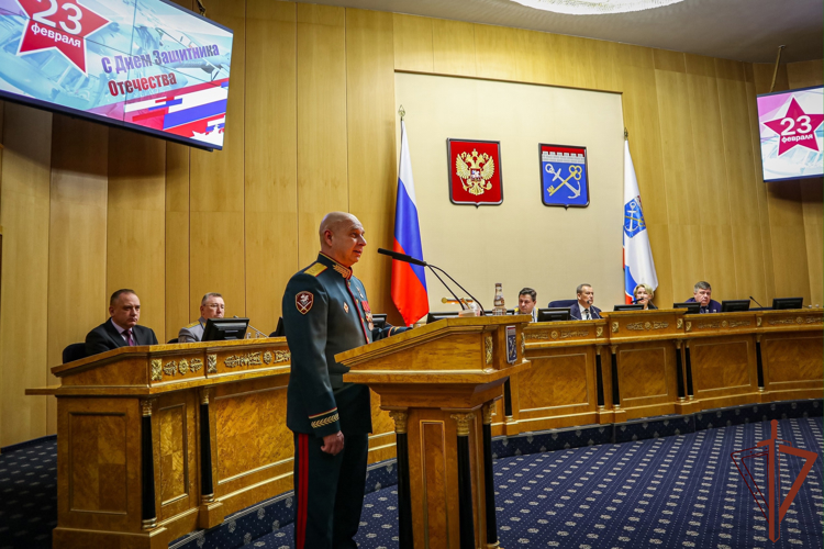 Командующий Северо-Западного округа Росгвардии принял участие в торжественном мероприятии в правительстве Ленинградской области