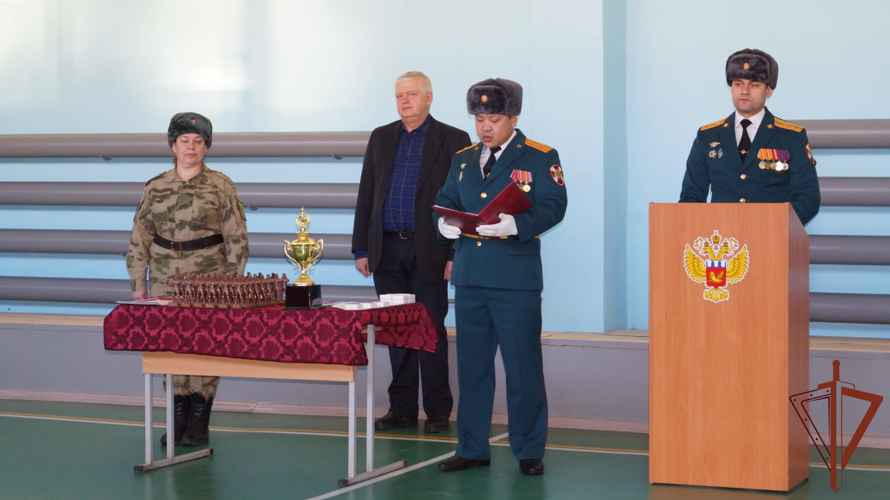 Мероприятия, посвященные Дню защитника Отечества, продолжаются на Урале (видео)