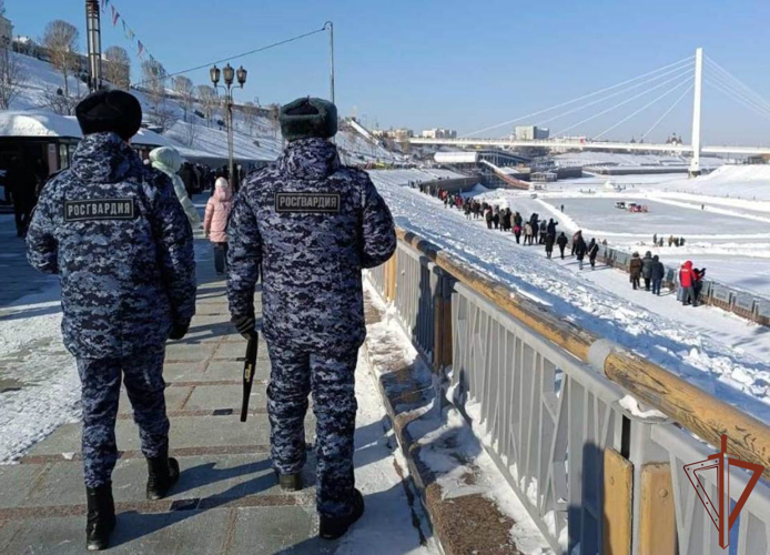 Росгвардейцы обеспечили безопасность праздничных мероприятий в честь Дня защитника Отечества на Урале