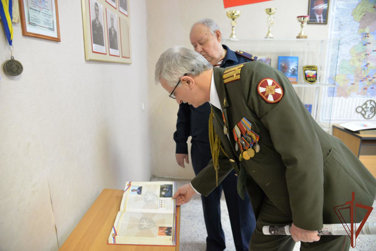 В Уральском округе Росгвардии состоялись мероприятия ко Дню памяти исполнявших служебный долг за пределами Отечества россиян