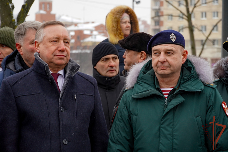 Командующий Северо-Западным округом Росгвардии почтил память воинов-интернационалистов, погибших в Афганистане в Санкт-Петербурге