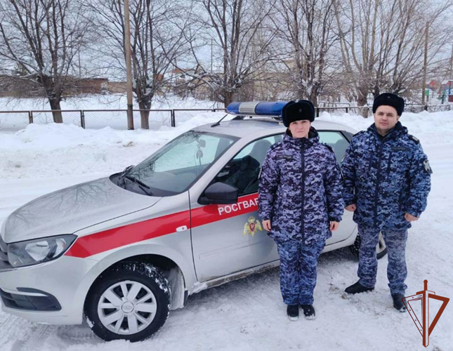 Росгвардейцы помогли попавшим в ДТП гражданам в Челябинской области