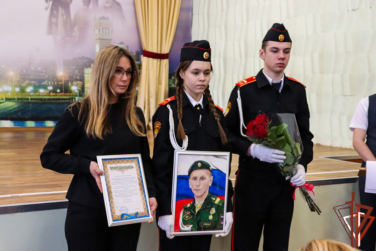 Мероприятия Росгвардии в рамках акции «Неделя мужества» продолжаются в Приволжье
