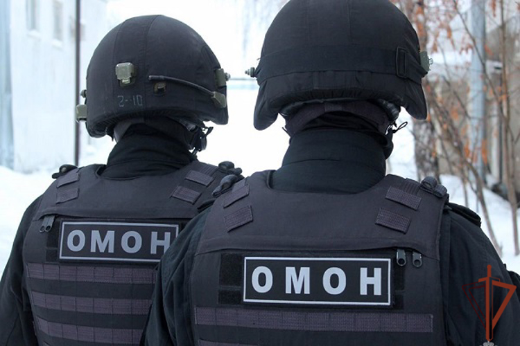 Спецназ Росгвардии задержал в Москве подозреваемых в афере в сфере ЖКХ