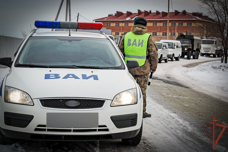 Военные автоинспекторы Росгвардии отметили профессиональный праздник в Сибири