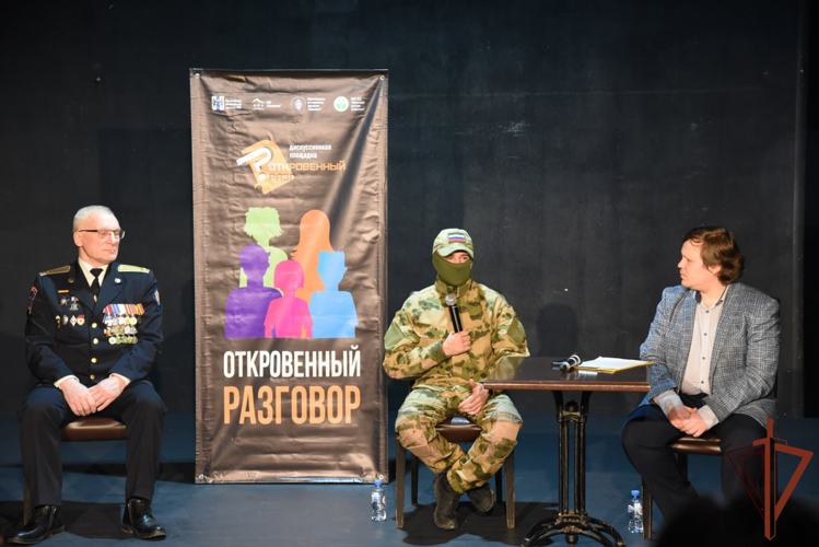 Росгвардейцы продолжают заниматься военно-патриотическим воспитанием подрастающего поколения в Сибири