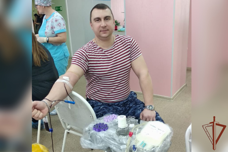 Всероссийскую ведомственную донорскую акцию поддержали росгвардейцы на Среднем Урале