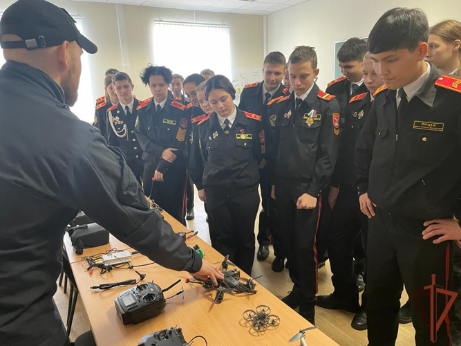Мероприятия, посвященные Дню защитника Отечества, продолжаются на Урале (видео)