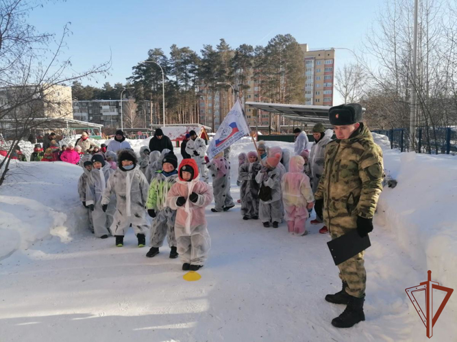 Росгвардейцы провели патриотические мероприятия   для подшефной молодежи на Урале