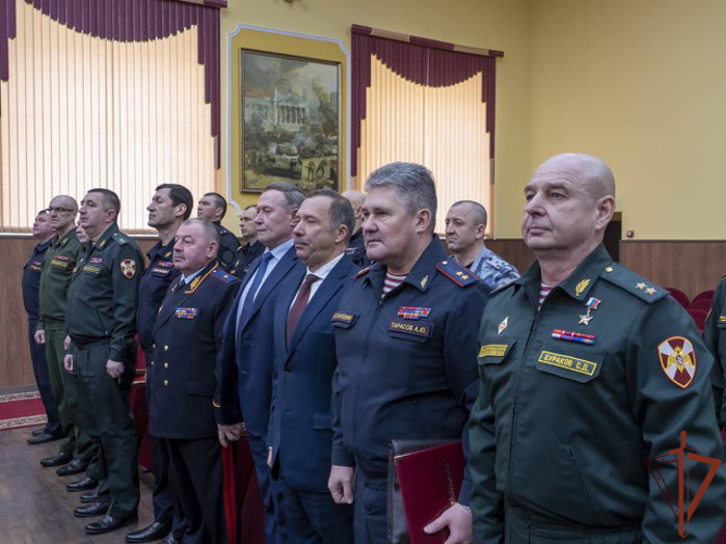 Командующий СЗО Росгвардии провел торжественное собрание, посвященное 55-летию со дня образования подразделений ГК и ЛРР