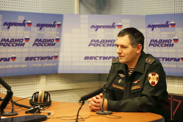Офицер Росгвардии рассказал о ведомственных вузах в эфире «Радио России – Рязань»