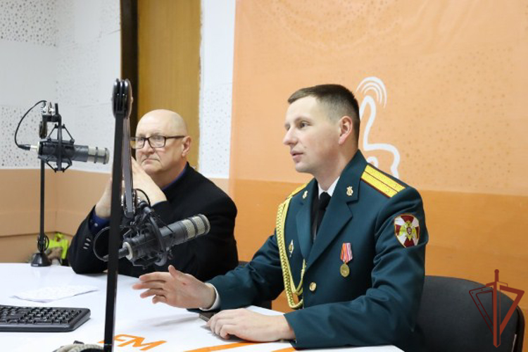 Военные музыканты Росгвардии рассказали о службе в эфире радио 101.8 FM