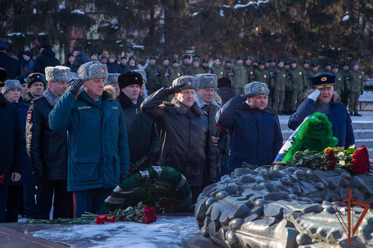 В Уральском округе состоялись памятные мероприятия в честь Дня защитника Отечества