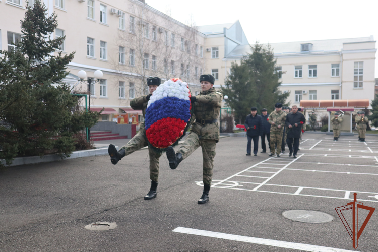 Росгвардия присоединилась к памятным мероприятиям в День освобождения Ростова-на-Дону