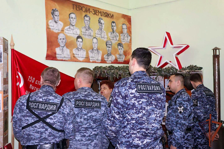 Мероприятия Росгвардии к 81-й годовщине победы в Сталинградской битве прошли на Урале