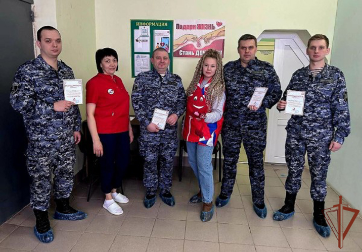 В Подмосковье росгвардейцы присоединились к донорской  акции 