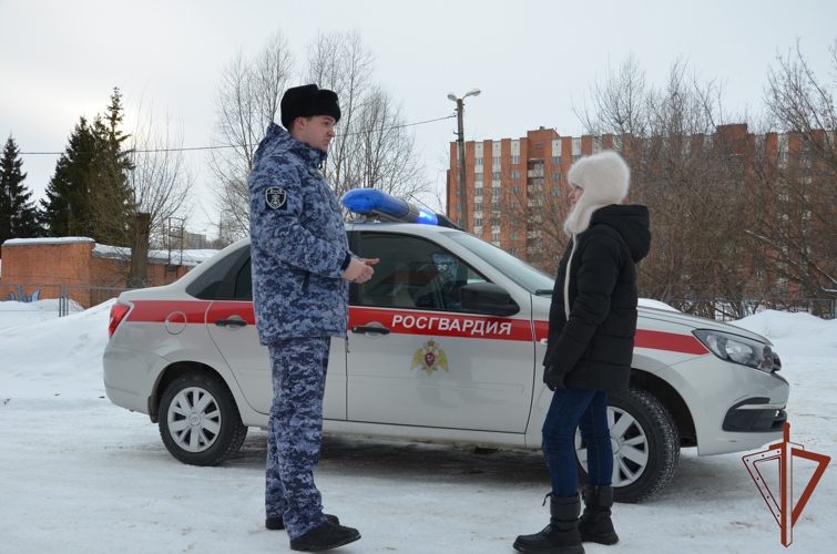 Юный корреспондент побывала в гостях у вневедомственной охраны Росгвардии в Пензе