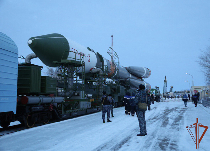 Росгвардия обеспечила безопасность транспортировки космических аппаратов на «Байконур»    