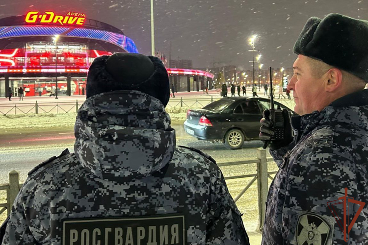 Росгвардия обеспечила правопорядок на матче КХЛ в Омске