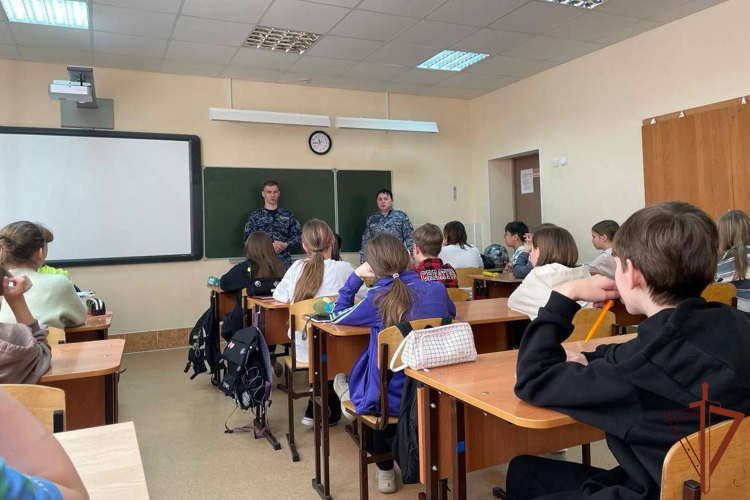 Росгвардейцы продолжают проводить патриотические мероприятия в преддверии Дня защитника Отечества