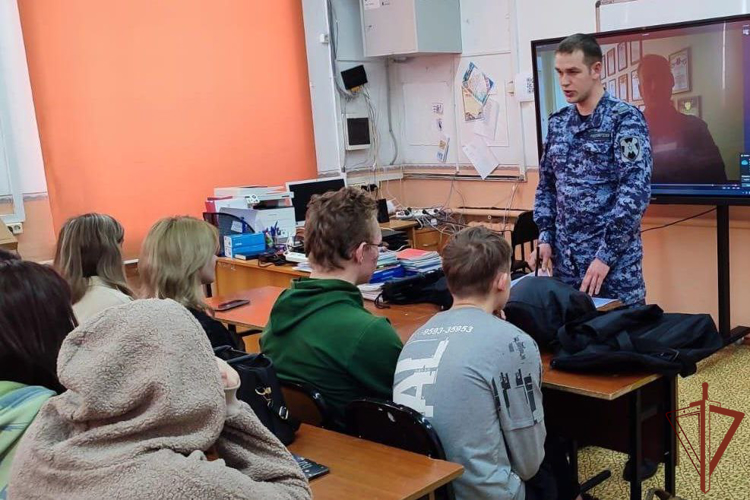 Росгвардейцы продолжают проводить патриотические мероприятия в преддверии Дня защитника Отечества