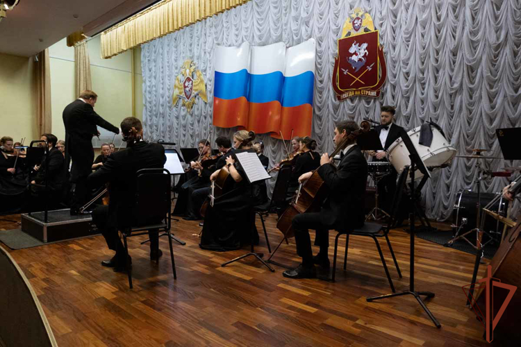 Для военнослужащих Уральского округа Росгвардии - участников СВО выступил Екатерининский симфонический оркестр