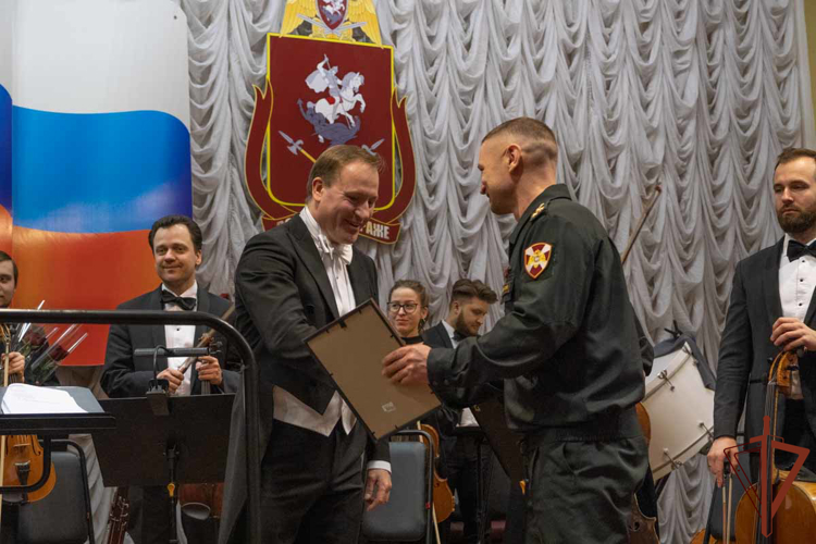 Для военнослужащих Уральского округа Росгвардии - участников СВО выступил Екатерининский симфонический оркестр