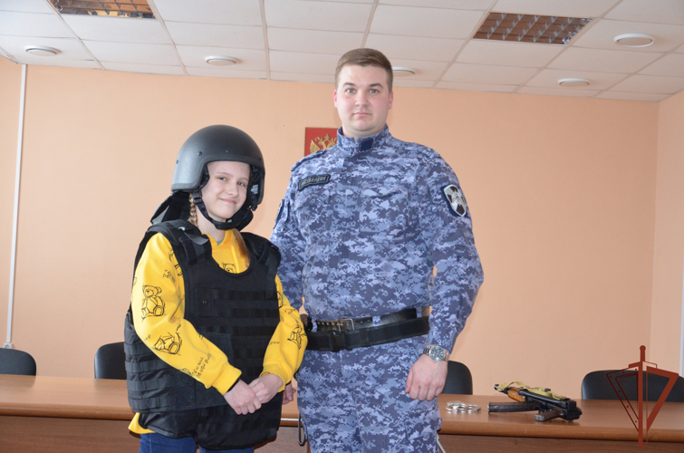 Юный корреспондент побывала в гостях у вневедомственной охраны Росгвардии в Пензе