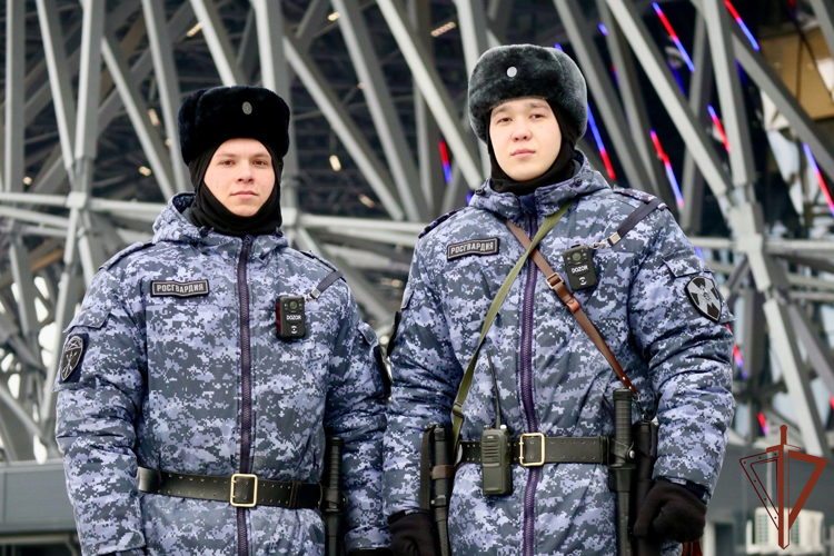 Безопасность матча КХЛ обеспечили росгвардейцы в Санкт-Петербурге