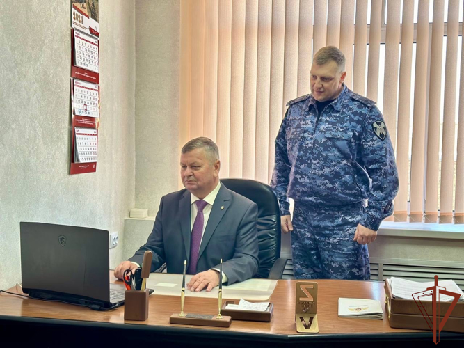 Росгвардейцы провели телемост для ветеранов ведомства в Приволжье