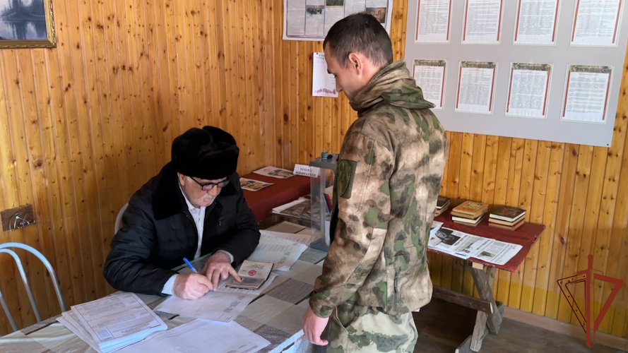 Военнослужащие Росгвардии проголосовали в труднодоступных районах Северного Кавказа 