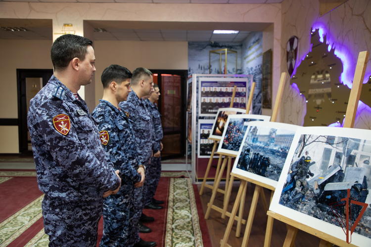 Росгвардия присоединилась к празднованию 10-летия воссоединения Крыма с Россией
