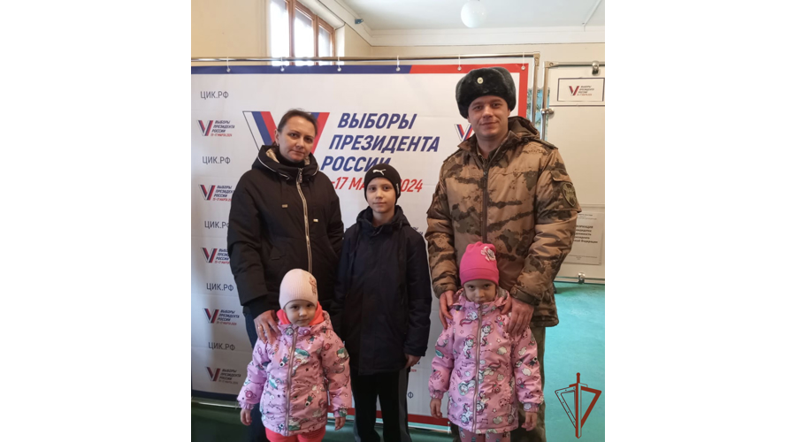 Росгвардейцы на Северном Кавказе продолжают голосовать на выборах Президента Российской Федерации